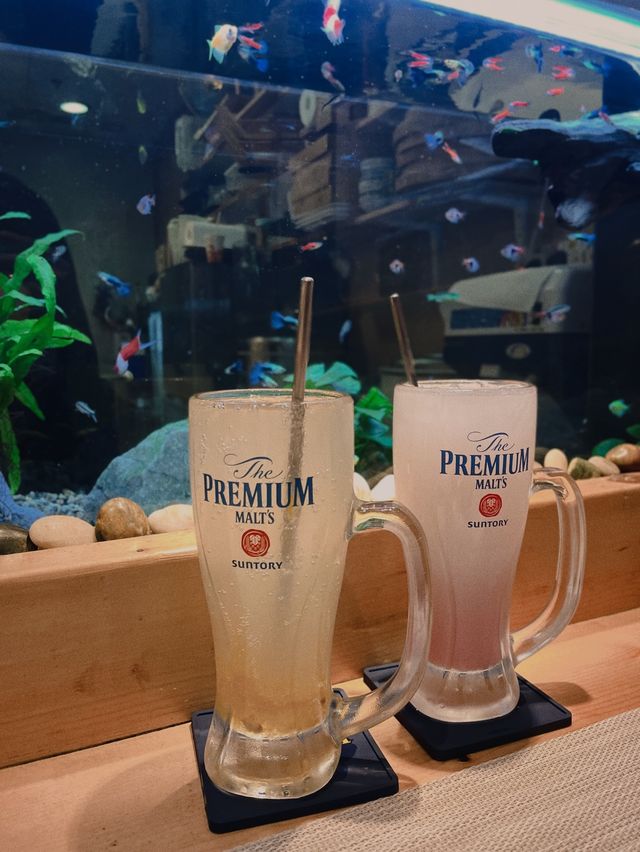 《魚 樂 無 窮》