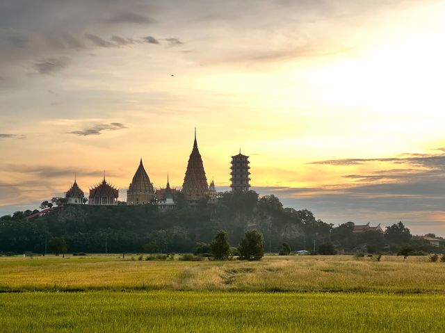 วัดถ้ำเสือ กาญจนบุรี