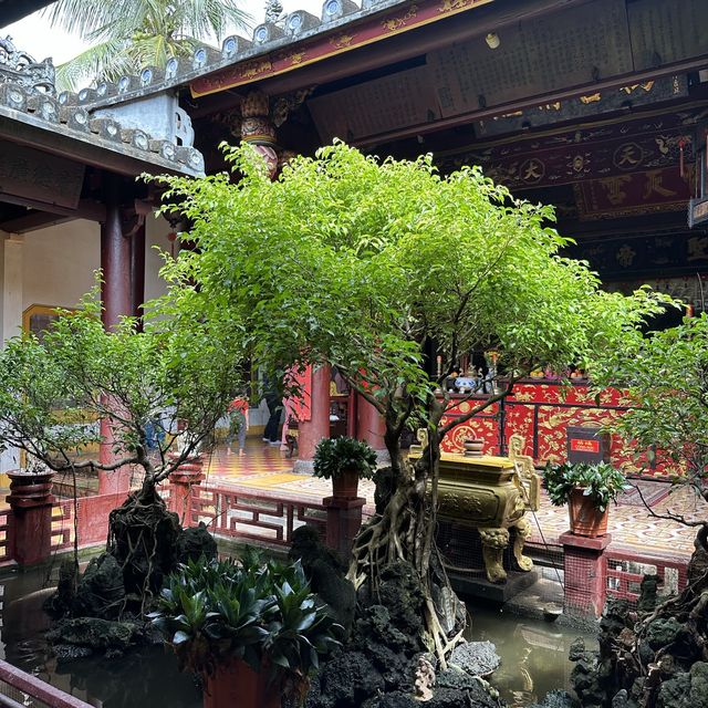 An unmissable holy shrine in Hoi An Old Town