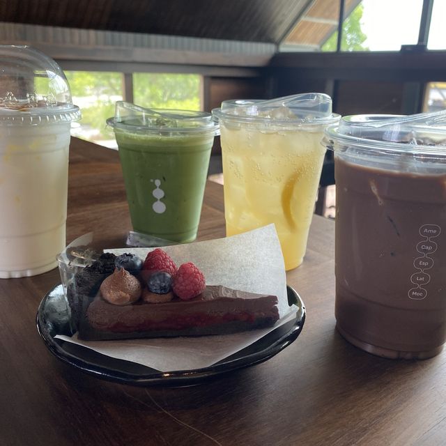 Occur cafe 🧁🍰🎂🧋🥤