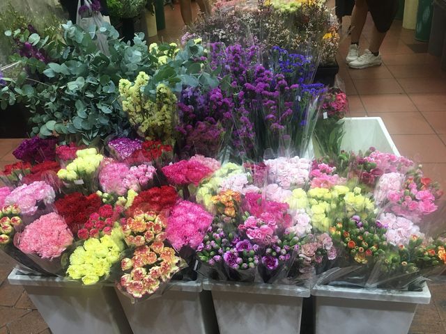 Flowery street 🌹💐🌸🌺🌷🌻🌼