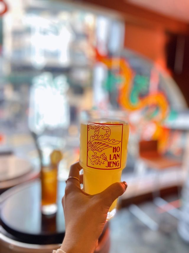 【中環】🙀堅係有質素嘅打卡酒吧餐廳🍸!  必食焦糖燉蛋甜品🍰