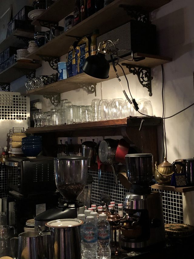 태국 분위기 좋은 디저트 카페 ‘a pink rabbit cake shop' ☕️🍰🧁