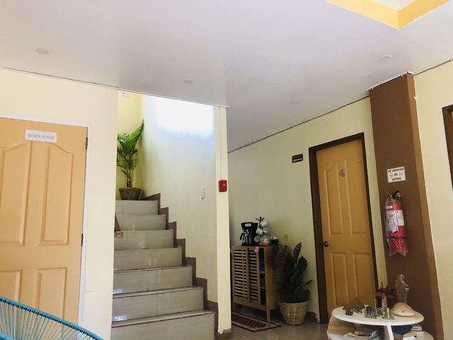 Jims Castle Inn in Coron Palawan