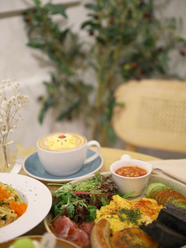 灣仔探店丨法式柔奶油黃咖啡店• Lattercafe