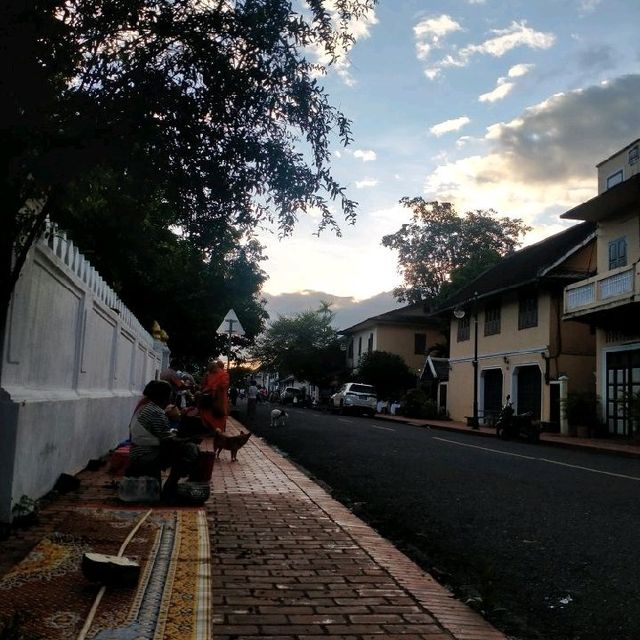 Activities can't miss in Luang Prabang trip