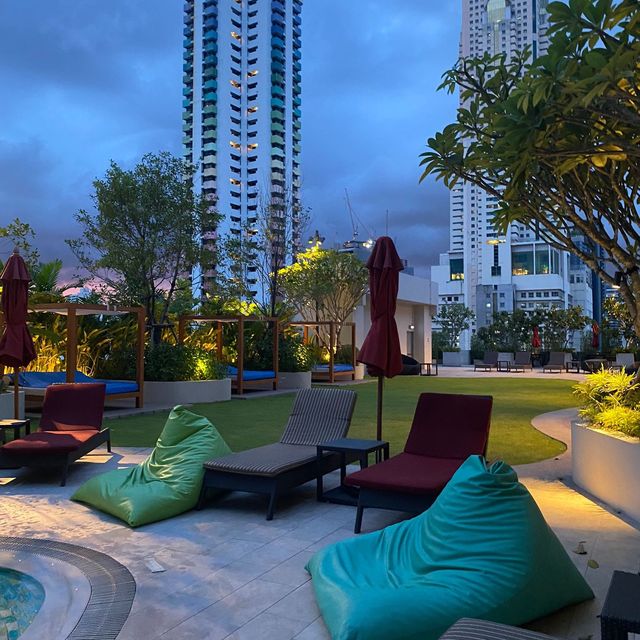🇹🇭 Amari Watergate swimming pool