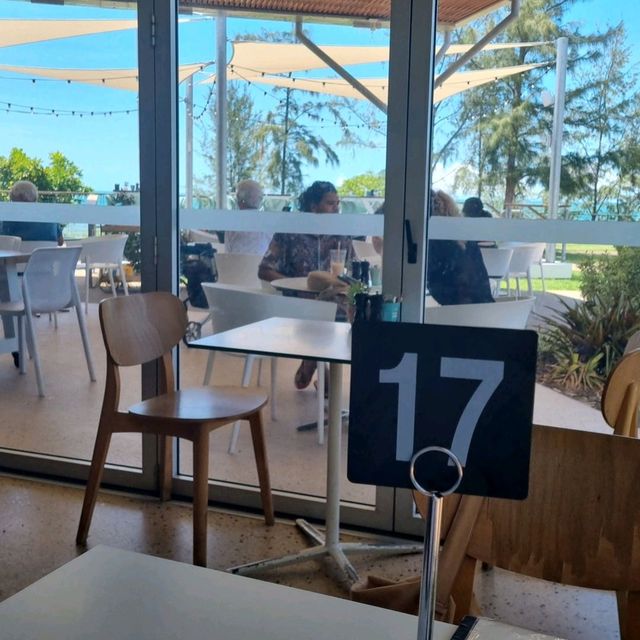 The Foreshore Restaurant & Cafe - Photo Ed