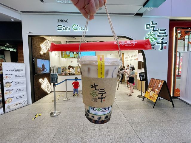 Bubble tea date at JEM Shopping Mall
