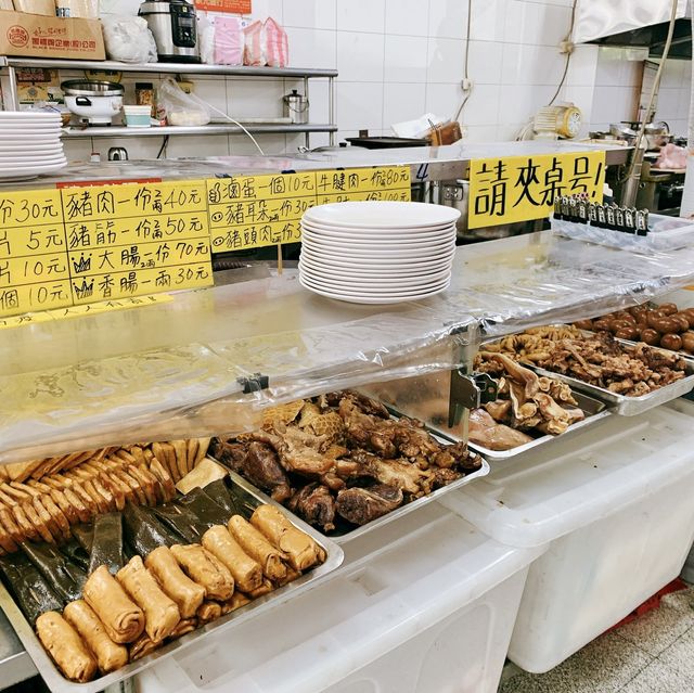 台南南區美食：金門館｜燒餅、炒餅、滷味超好吃，懷舊的眷村口味