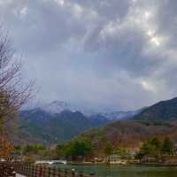 경북 구미 금오산 저수지 둘레길