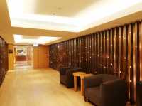 Executive club lounge experience