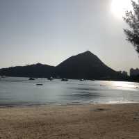 春季天氣最適合去港島水清沙幼沙灘🏖️