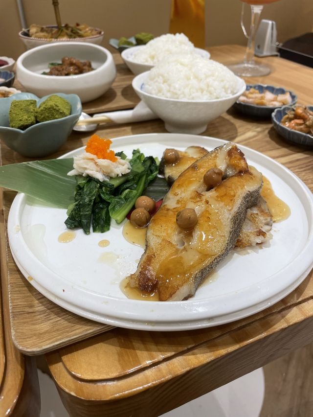 台式cafe 哥哥添飯•妹妹泡茶 (觀塘)
