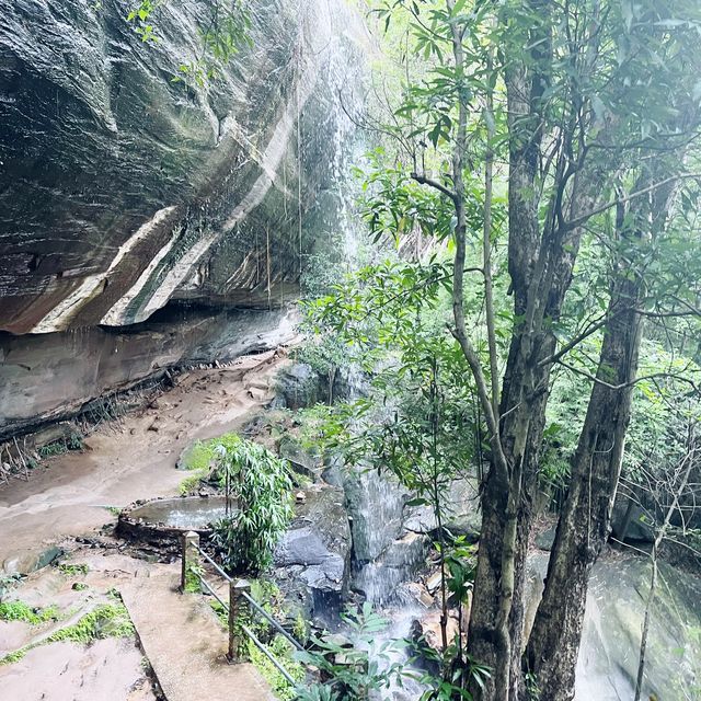 เที่ยวน้ำตก ไหว้พระ ถ้ำโสดา 🏔🗻
