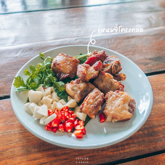 อาหารเหนือรสชาติพื้นเมืองล้านนาแท้ๆ 