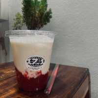 ร้านกาแฟสไตล์วินเทจ 📌Tujohbelas.1 