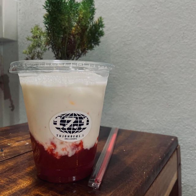 ร้านกาแฟสไตล์วินเทจ 📌Tujohbelas.1 