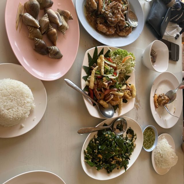 เมื่อเย็นที่วังทราย ซีฟู้ด อ่าวนาง กระบี่