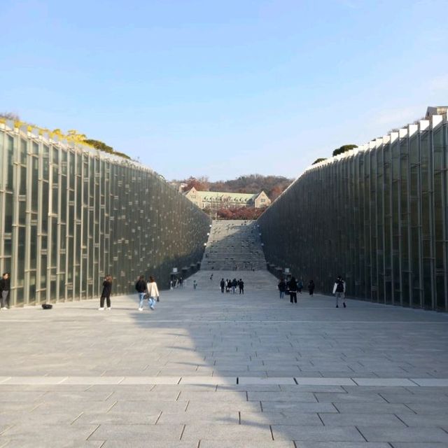 🇰🇷이화여자대 มหาวิทยาลัยที่สวยจนน่าถ่ายรูป