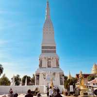 คนเกิดวันศุกร์ต้องไปกราบ #พระธาตุท่าอุเทน 