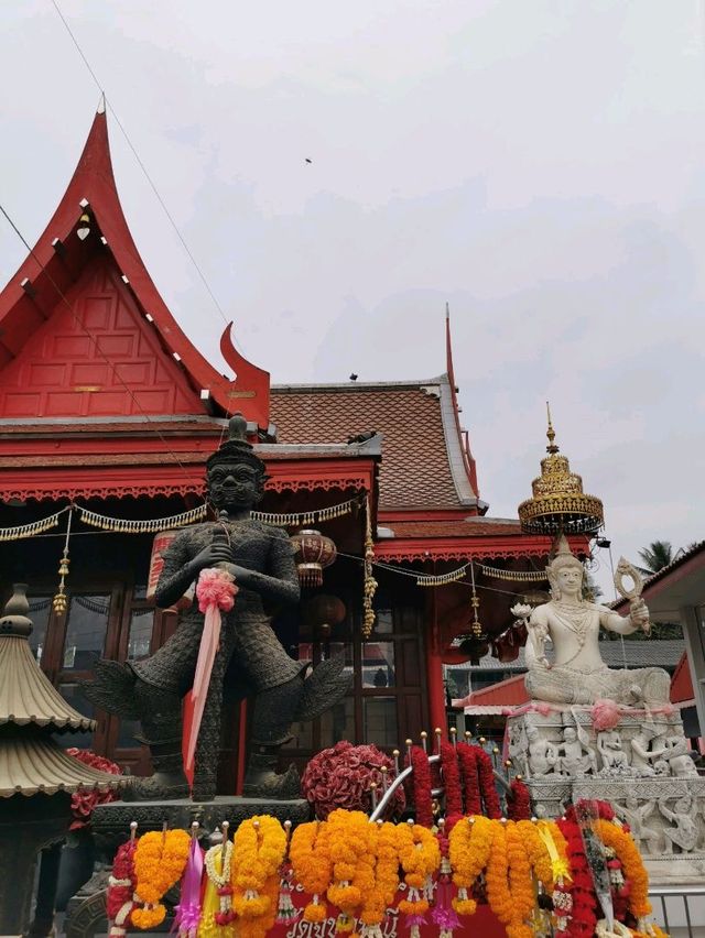 ไหว้พระ ขอโชค วัดจุฬามณี