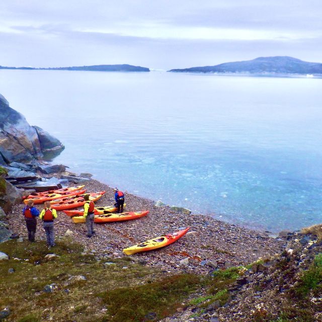 Oqaatsut kayaking 