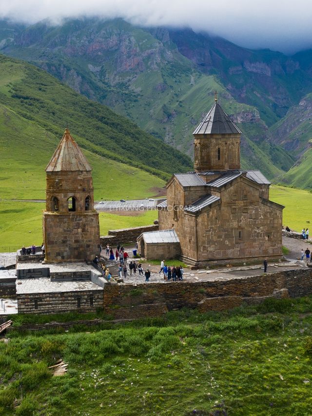 🇬🇪Georgia: Sameba Cathedral of the Holy Trinity in Tbilisi