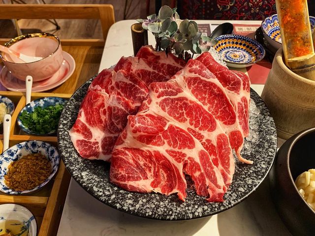 銅鑼灣異國風火鍋店