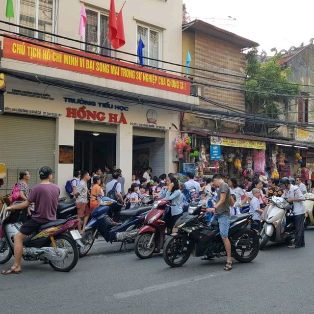 Dong Kinh Nghia Thuc Square In Hanoi