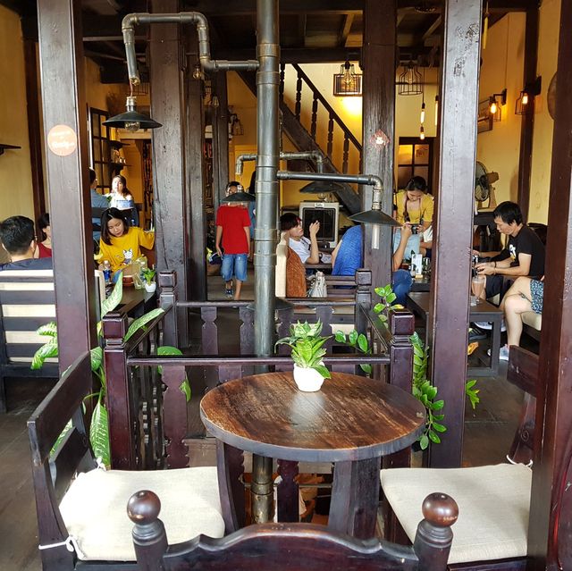 Faifo Coffee ร้านกาแฟที่มีดาดฟ้า ในเมืองเก่าฮอยอัน