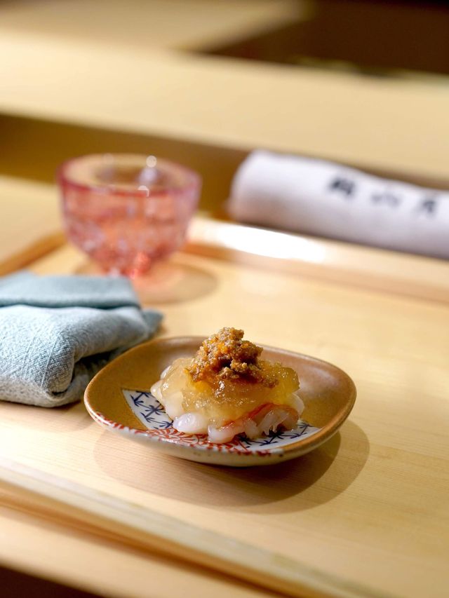 最近初嚐了一家銅鑼灣的新店「鮨山月」，以$880品嚐左超高質的午市Lunch Omakase😍