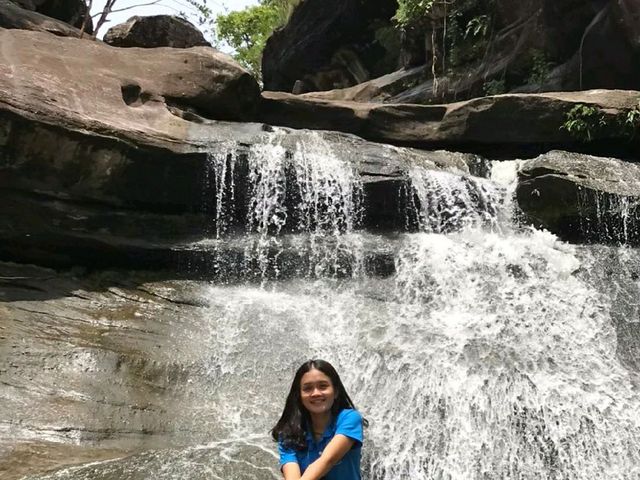 สร้อยสวรรค์ waterfall