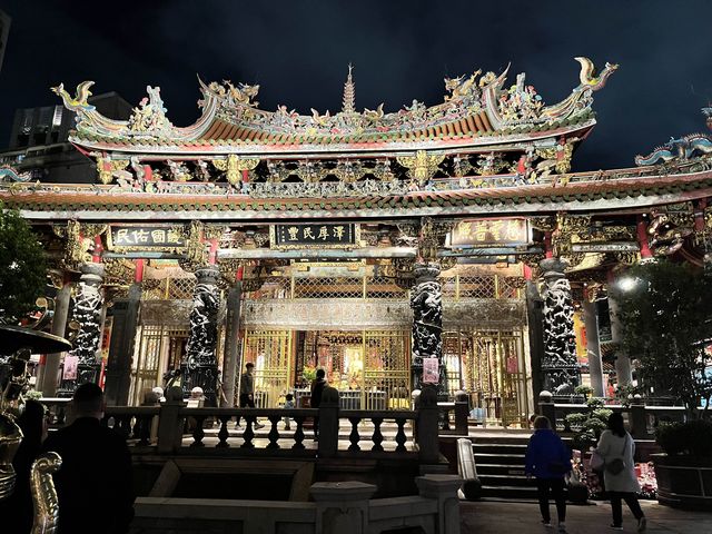 วัดหลงซาน #ไม้เก๋าพาเที่ยวในไทเป 