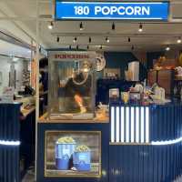 新鮮又香的即製爆谷 POPCORN