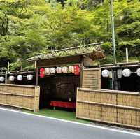 貴船　川床料理　右源太　左源太