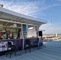 Pool and pool bar