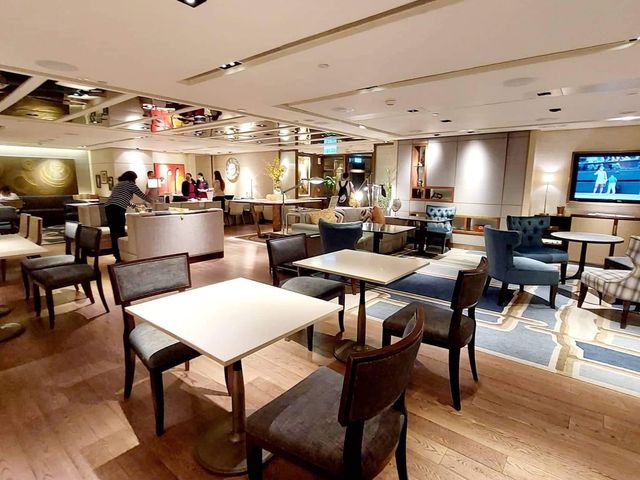 /平價金域假日「四」人行👨‍👩‍👧‍👦貴賓室&自助早餐/