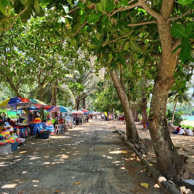 น้ำใส ชายหาดสวย เหมาะกับทุกคนในครอบครัว