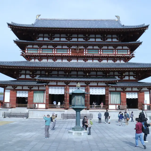 yakushi-ji temple
