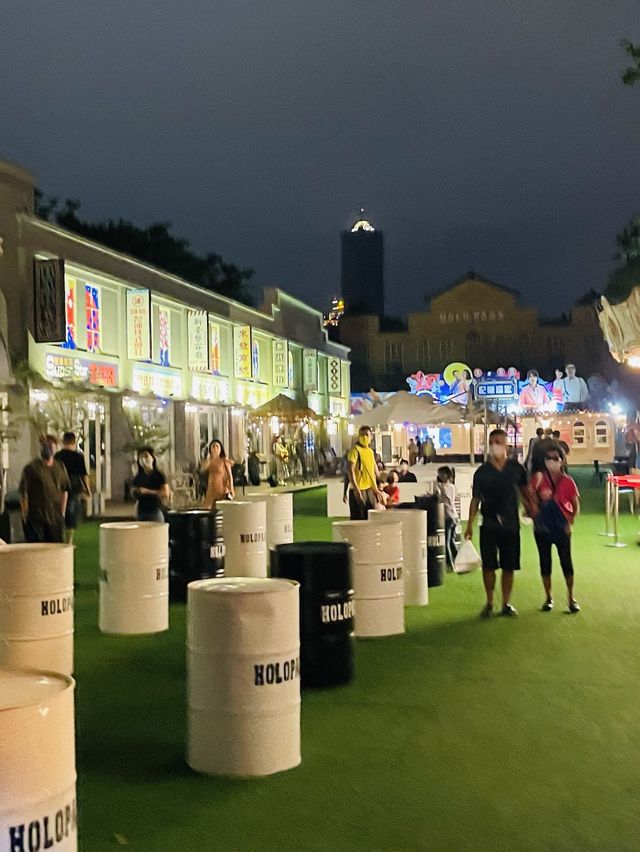 夜晚的駁二特區
