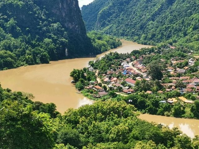 จุดชมวิวผาน้อย หนองเขียว สปป.ลาว