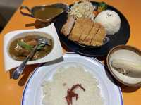 ［新竹市/東區］ 魔法咖哩🍛｜新竹大魯閣 濃郁咖哩飯 咖哩醬跟白飯都能免費續加🤤 