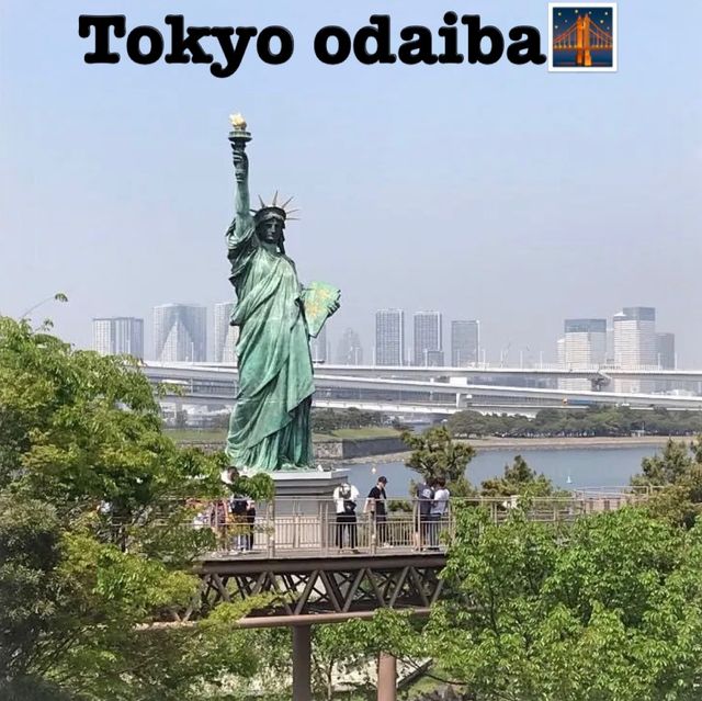 นั่งฟินกินข้าว 🥰