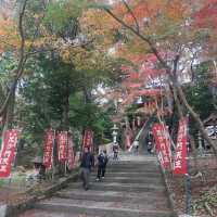 京都の紅葉スポット「毘沙門堂」