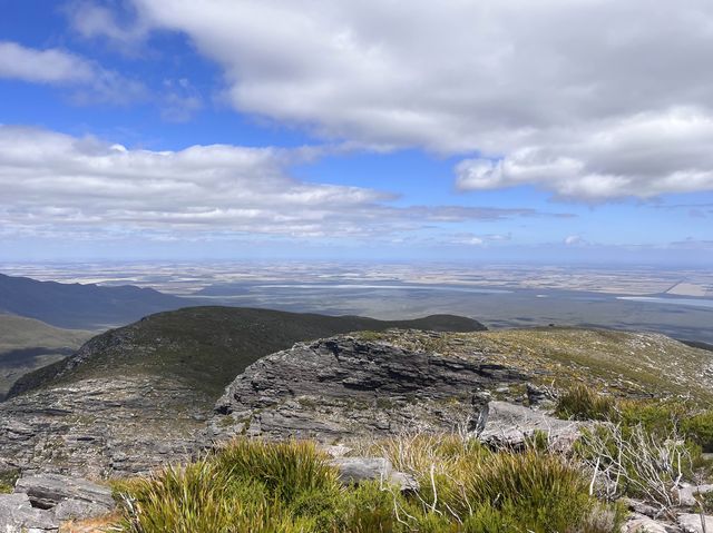 On my way up the Bluff Knoll Trail😎💪