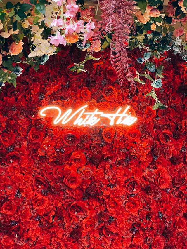 【Just like in the Wonderland🌸🌼🌹• 銅鑼灣花花人氣Cafe】
