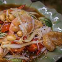 ร้านขนมจีนห้อยขาสะพานรัษฎา