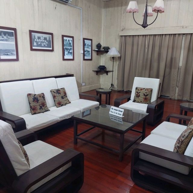 Visit Agnes Keith Home