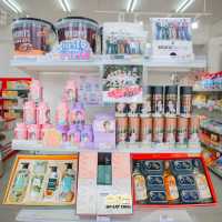 ใส่ฮันบกช้อปปิ้งกันที่ Wesell Korea Mart Bangkhae